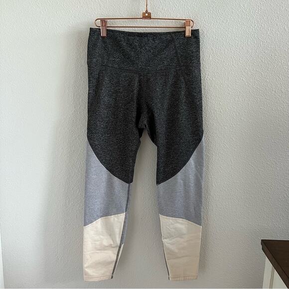 Old Navy Active Go Dry Elevate Legging Active Pants Tights Athleisure Medium - Picture 1 of 8